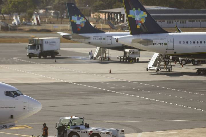 Decreto que zera imposto sobre combustível de aviação é publicado