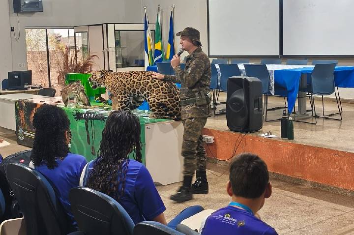 Polícia Ambiental e SEMMA promovem educação ambiental para mais de 300 estudantes em Vilhena