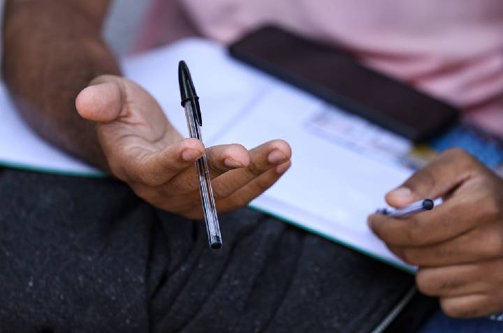 Prazo para pedir isenção da taxa de inscrição no Enem começa no dia 13