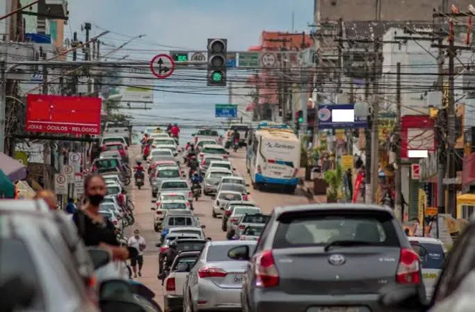 Deputado Edevaldo Neves propõe redução de exigência para isenção de IPVA a motoristas de aplicativo