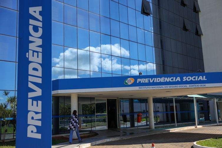 Governo define regra para reavaliação de BPC de pessoa com deficiência