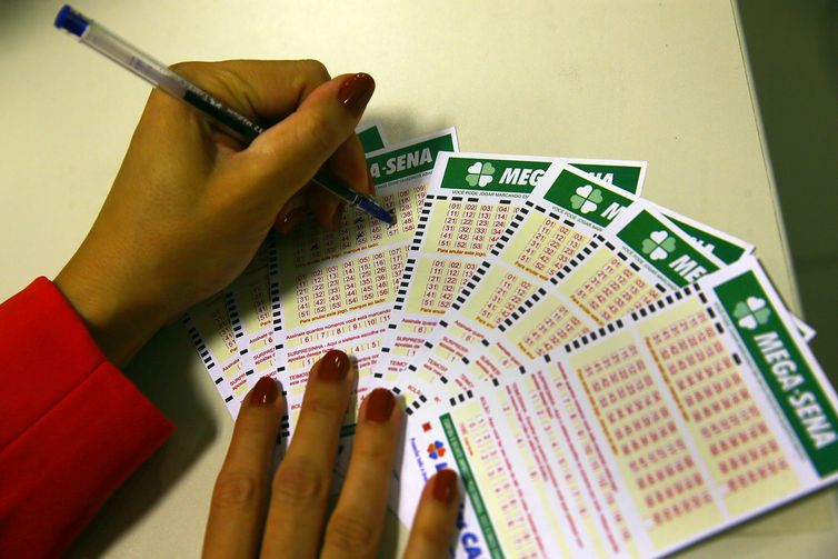 Mega-Sena não tem ganhadores e prêmio acumulado vai para R$ 9 milhões