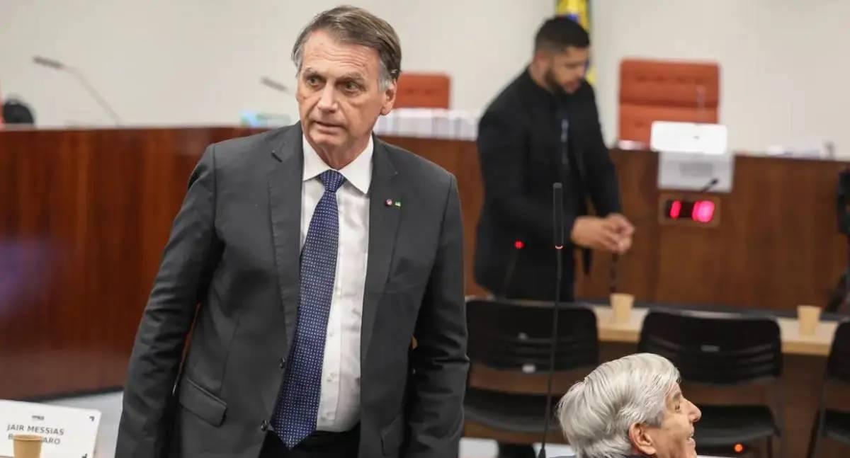 Moraes autoriza visitas familiares a Bolsonaro na Prisão Domiciliar