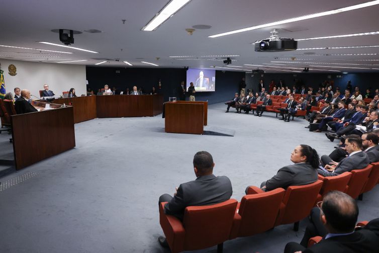 Anotações em agenda são indício de execução do golpe, diz Moraes