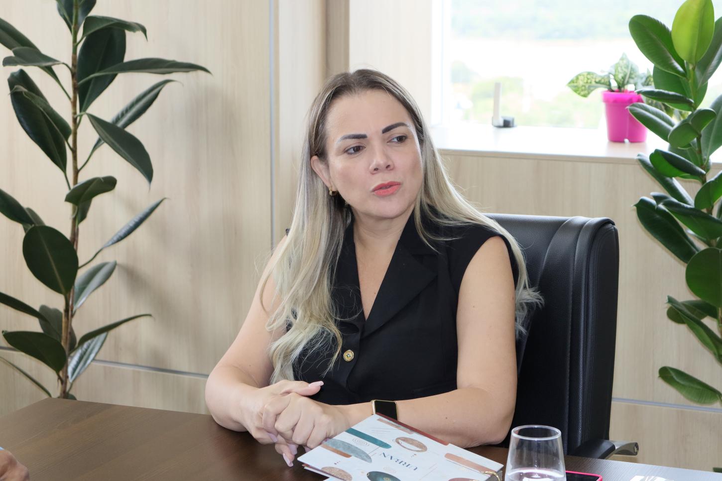 Associação Empresarial de Pimenta Bueno é fortalecida com emenda da deputada Cláudia de Jesus