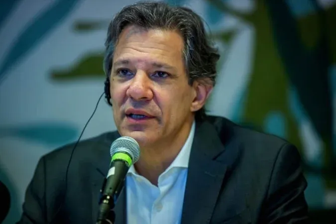 MP que previa aumento de arrecadação caduca após adiamento na Câmara