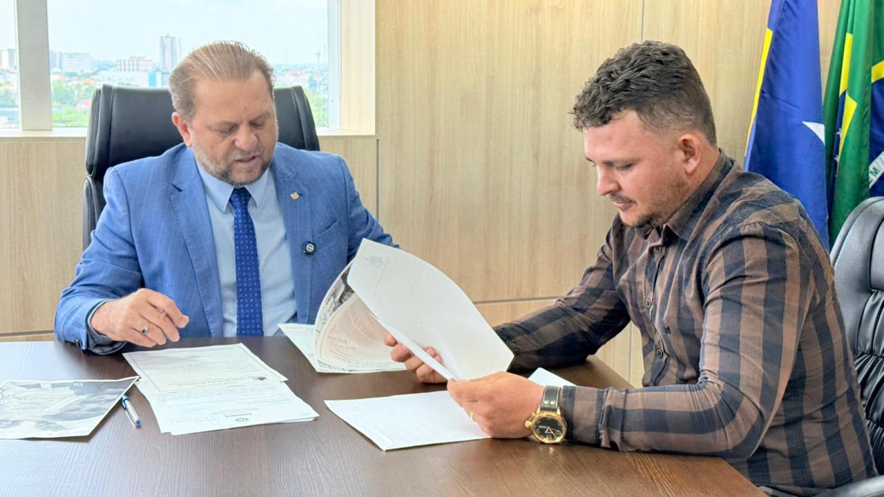 Urupá: Cirone Deiró assegura recursos para recuperação de estradas e aquisição de material hospitalar