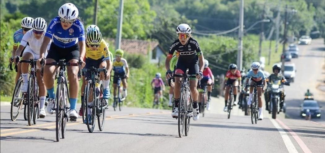 Com apoio da deputada Dra. Taíssa, ciclistas de Rondônia disputam competição nacional no Paraná