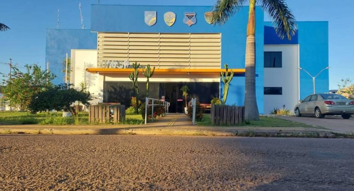 Mãe cogita mudar filha de escola após menina testemunhar cenas pornográficas em sala de aula de RO