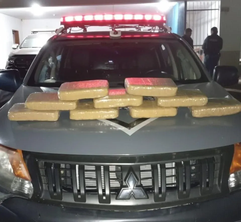 Polícia Militar apreende 9,5 kg de maconha durante Operação Guardião da Fronteira