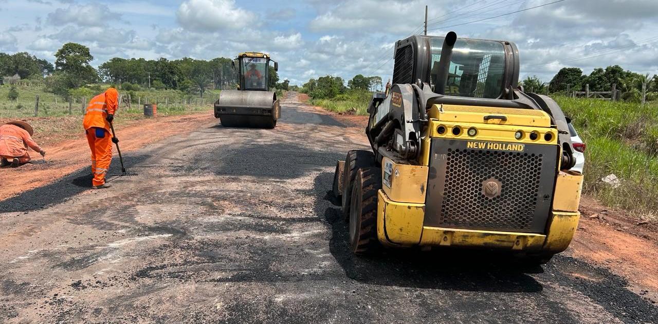 Rodovia RO-479 recebe recuperação do DER após indicação do deputado Jean Oliveira