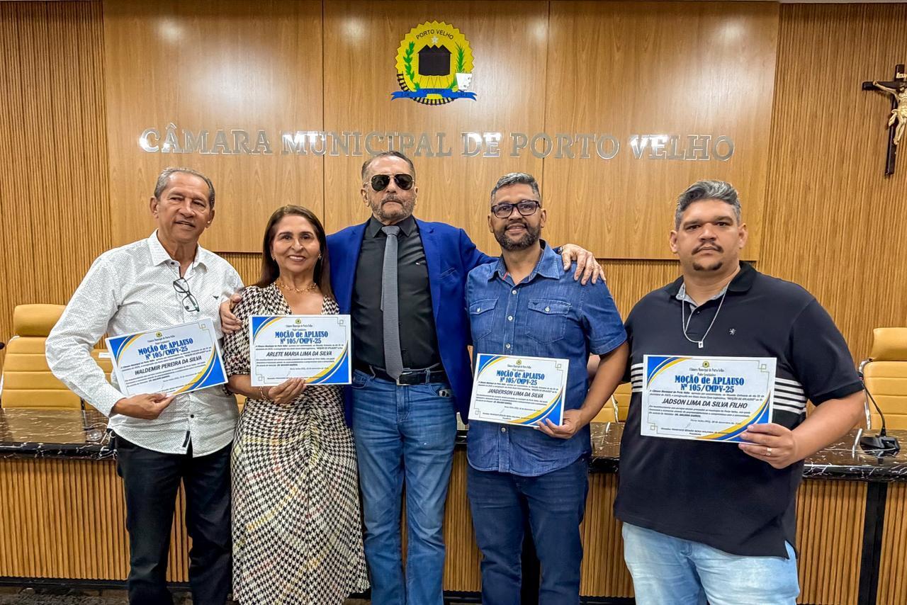 Câmara Municipal presta Moção de Aplausos à família do JJ Materiais de Construção