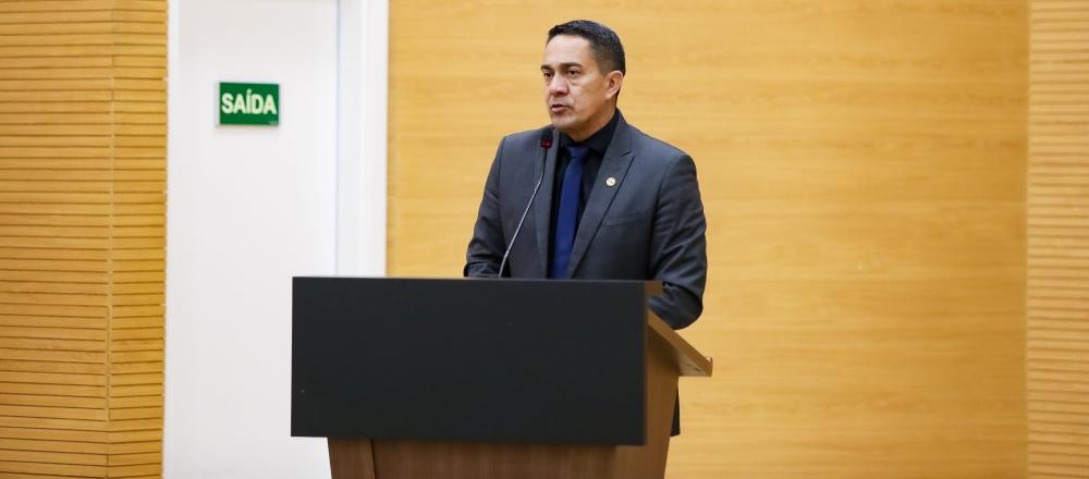 Proteção às mulheres: aprovado projeto do deputado Eyder Brasil que autoriza uso de spray de pimenta para defesa pessoal