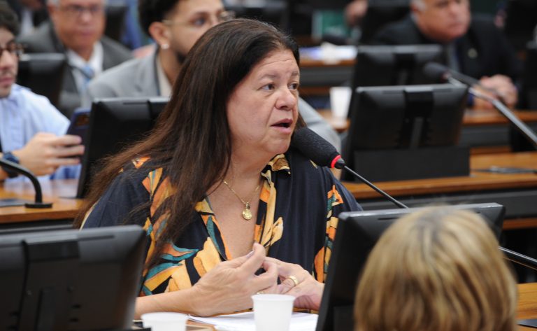Comissão aprova regra que permite pagar menos IR em planos antigos de previdência