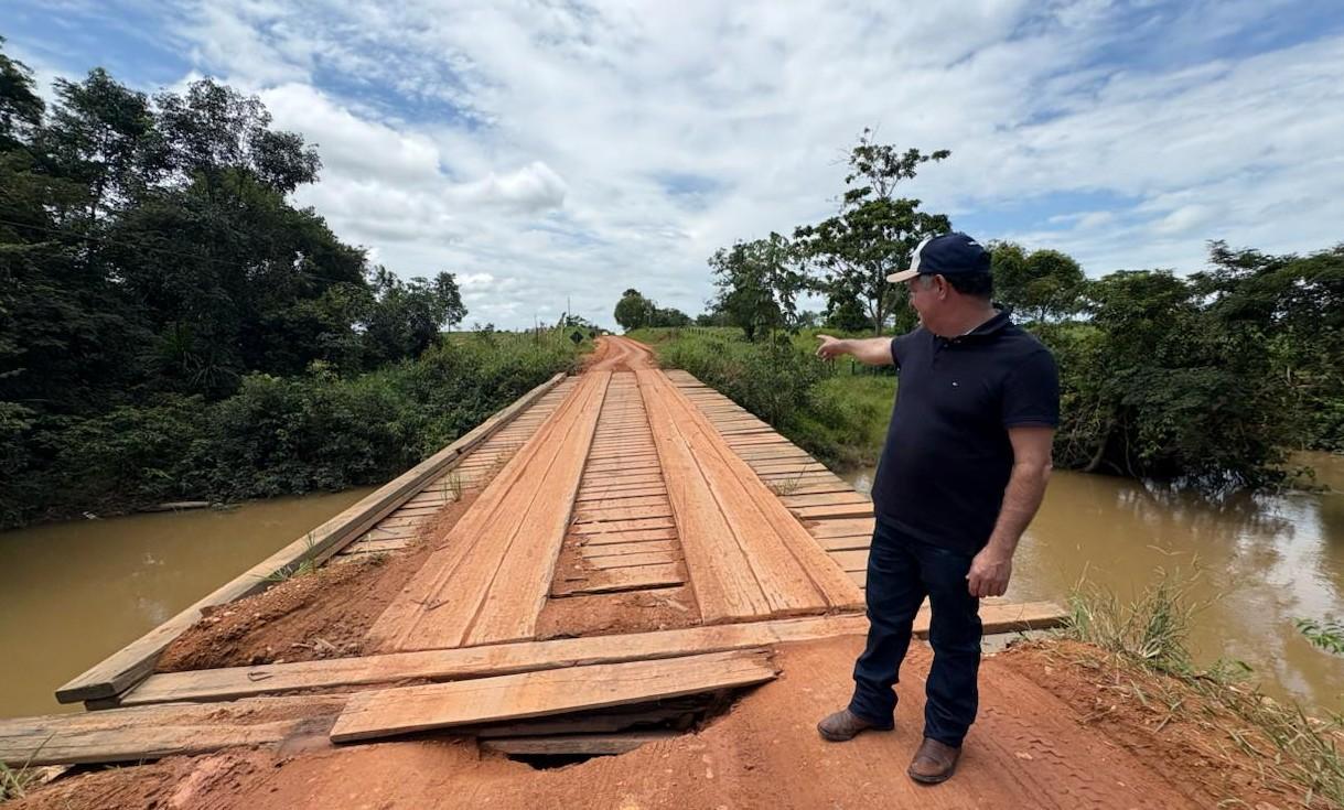 Pedro Fernandes solicita manutenção emergencial e confirma avanço para ponte definitiva sobre o Rio Cujubim