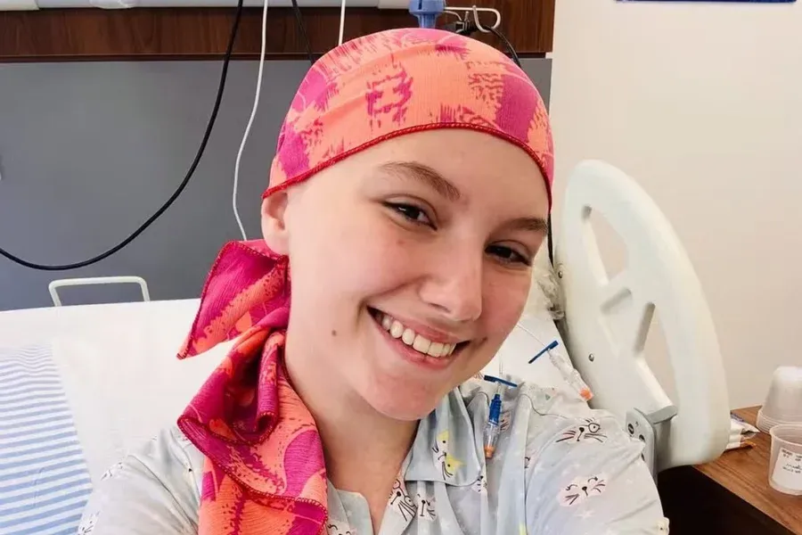 Relembre a luta da influenciadora Isabel Veloso contra o câncer