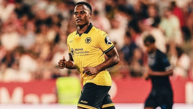 Técnico do Wolves se posiciona sobre saída de Jhon Arias para o Palmeiras