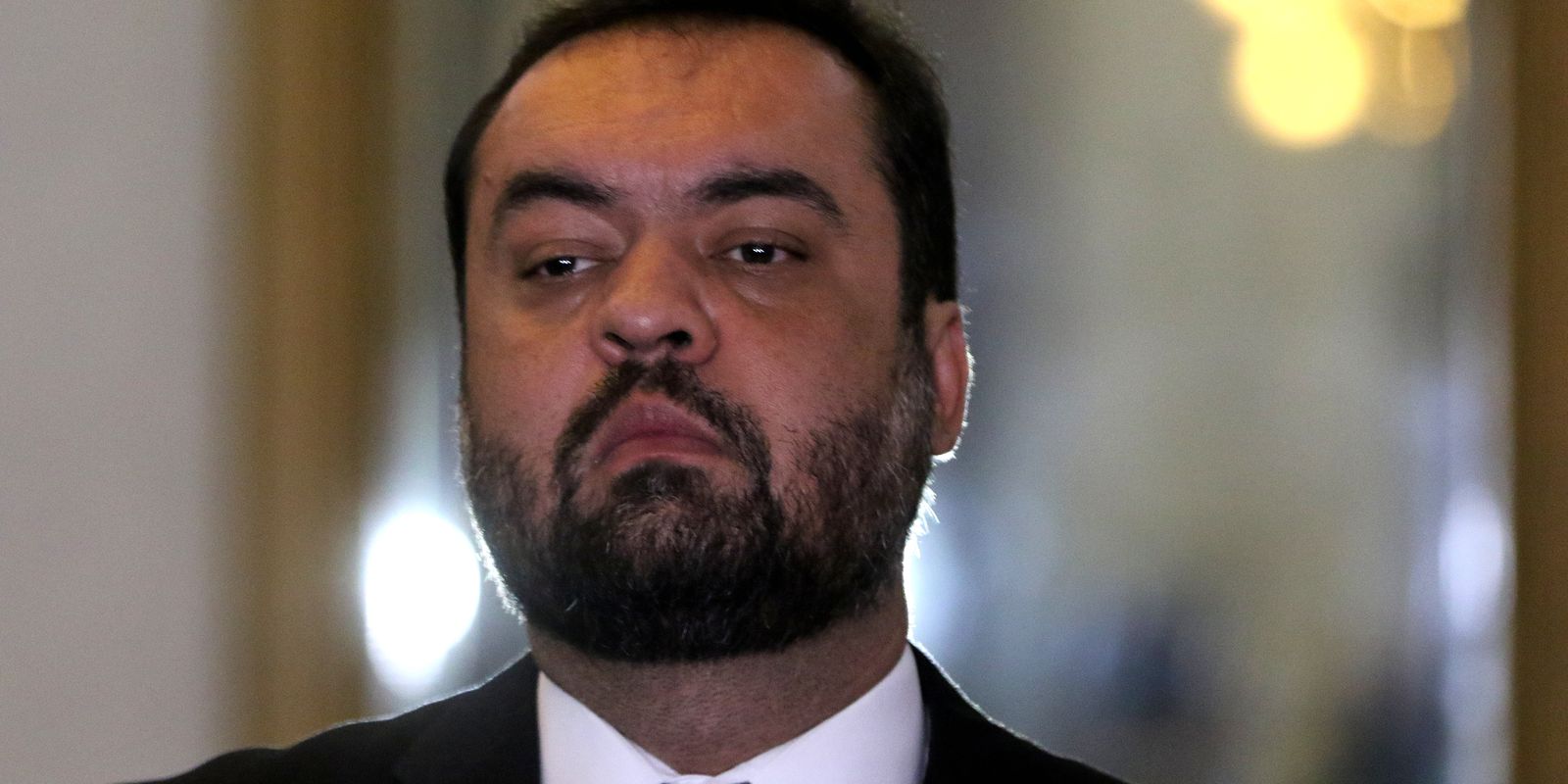Castro desiste de candidatura ao Senado após ser alvo de ações da PF 