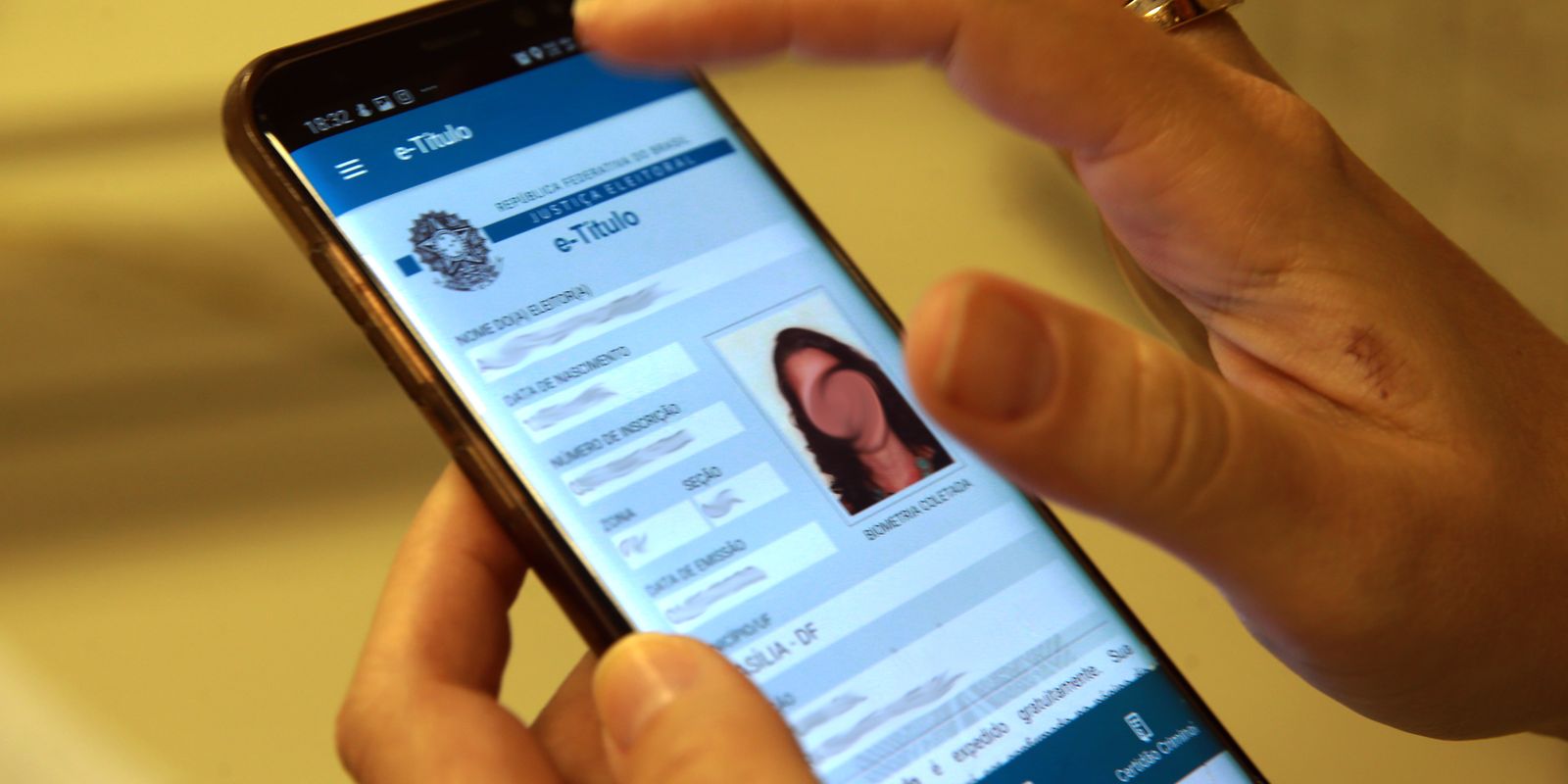 Eleitores fluminenses podem regularizar título neste sábado 