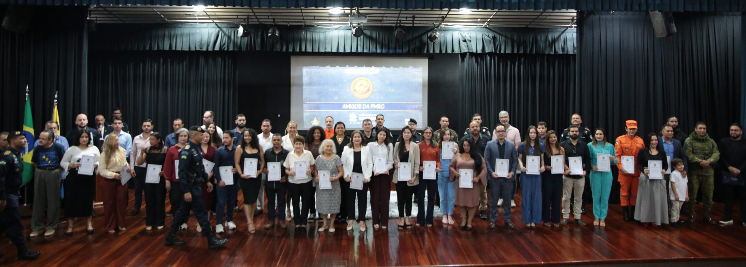 Polícia Militar de Rondônia concede Medalha Mérito Forte do Príncipe da Beira e Diploma Amigo da PM