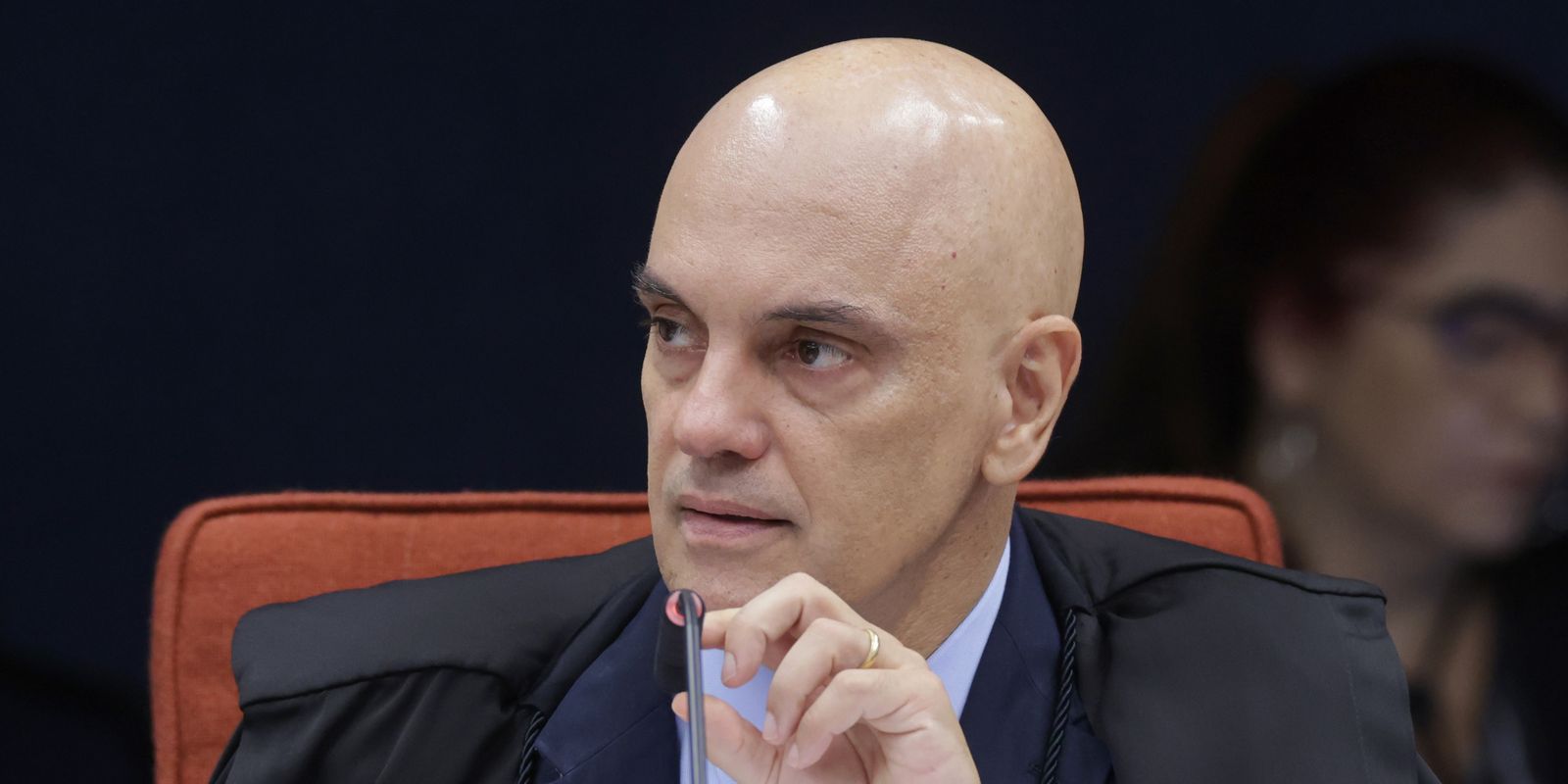 AGU vai pedir para atuar em processo contra Moraes nos EUA 