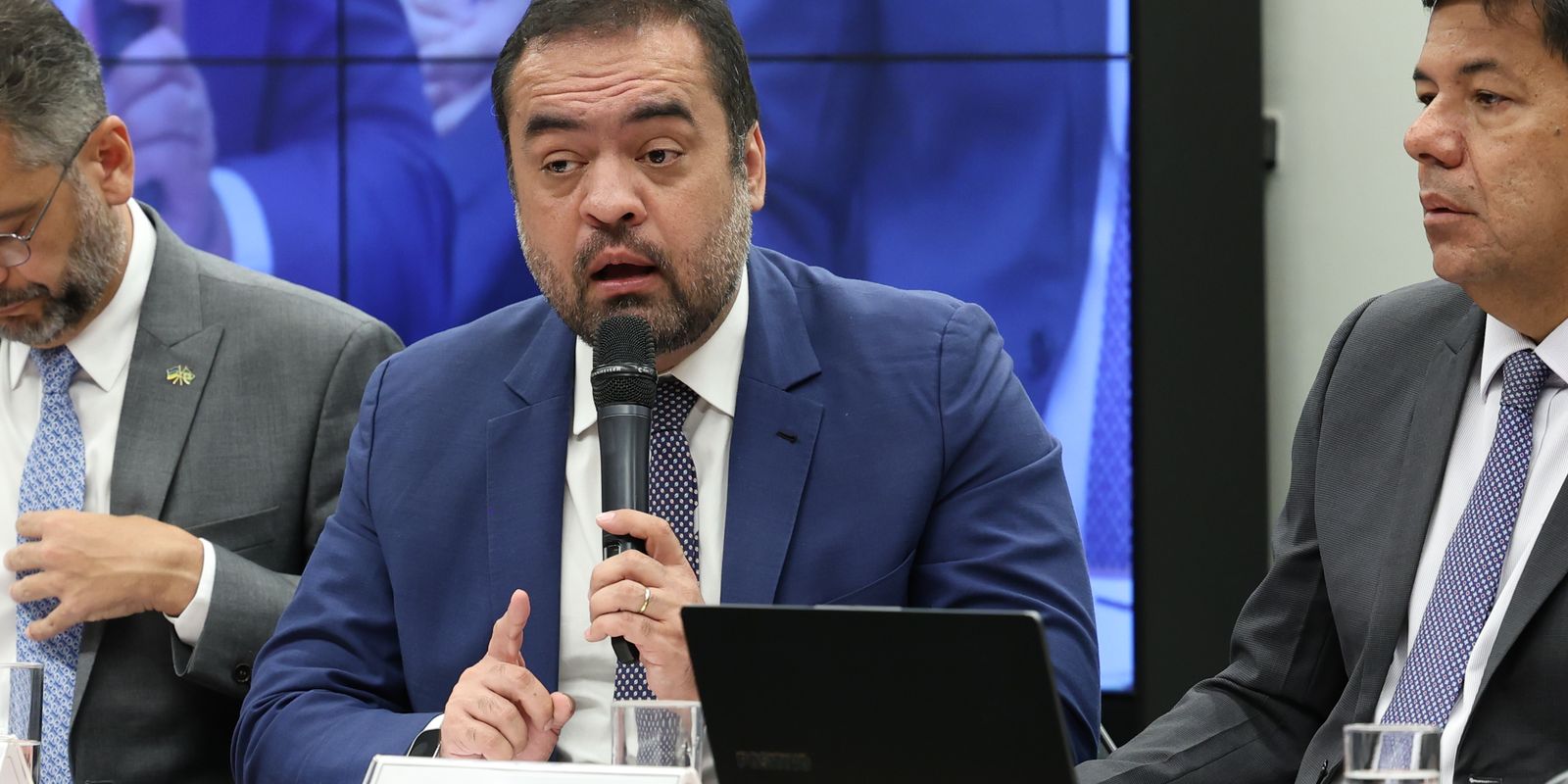 TSE mantém condenação de Claudio Castro à inelegibilidade  